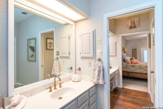 Image 34 of 62 For 27301 Autumn Glen