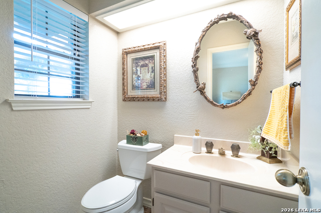 Image 46 of 62 For 27301 Autumn Glen