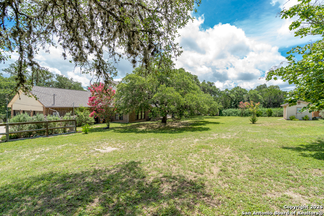 Image 52 of 62 For 27301 Autumn Glen