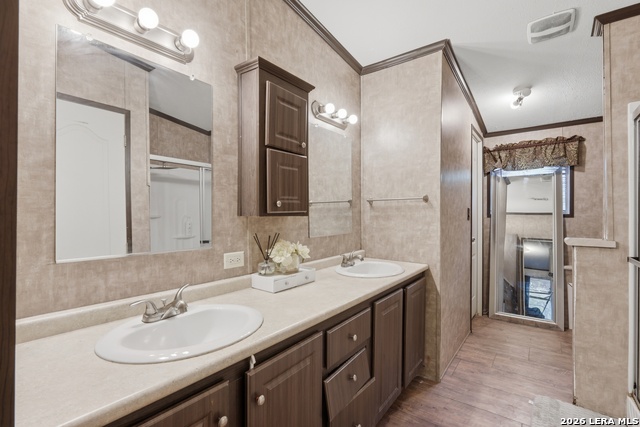 Image 12 of 33 For 119 Avery Dr