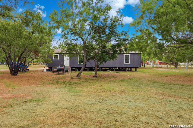 Image 24 of 33 For 119 Avery Dr