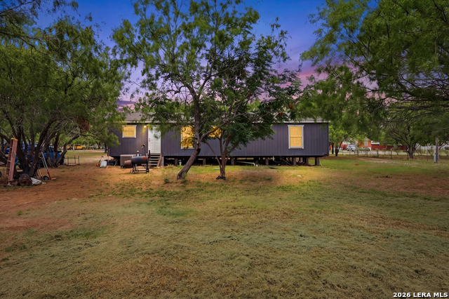 Image 30 of 33 For 119 Avery Dr