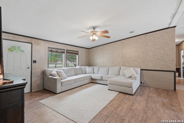 Image 5 of 33 For 119 Avery Dr