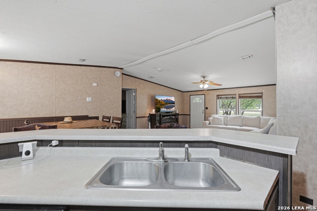 Image 8 of 33 For 119 Avery Dr