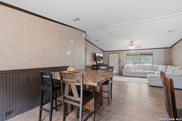 Image 9 of 33 For 119 Avery Dr