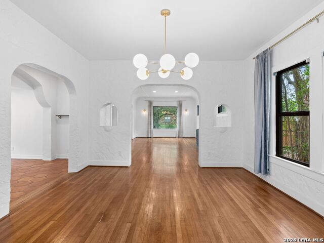 Image 13 of 33 For 213 Donaldson Avenue