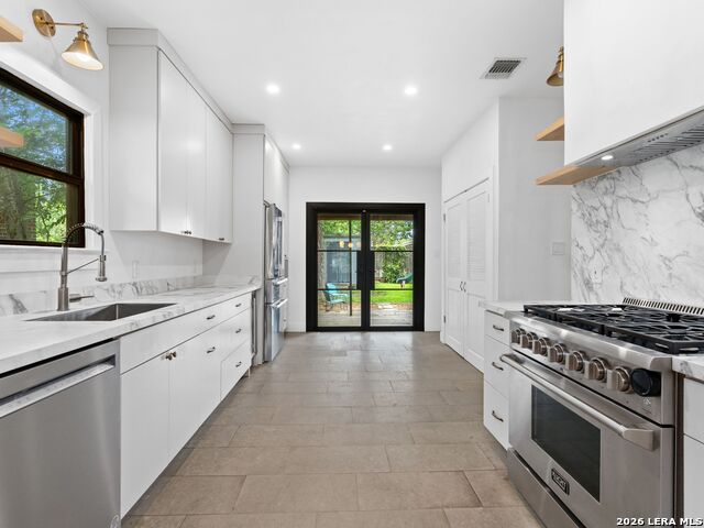 Image 15 of 33 For 213 Donaldson Avenue