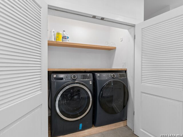 Image 29 of 33 For 213 Donaldson Avenue