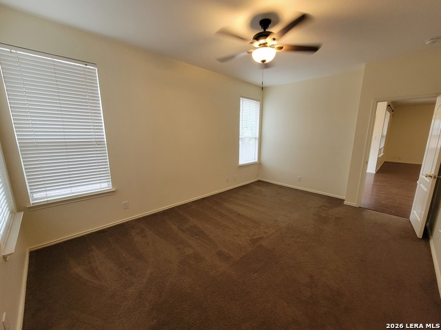 Listing photo id 14 for 3476 Dartmouth Cv