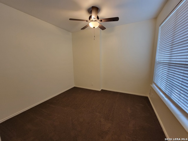 Listing photo id 7 for 3476 Dartmouth Cv