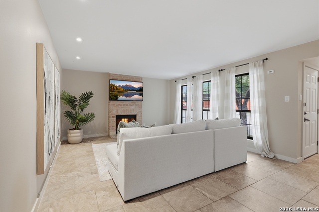 Image 5 of 31 For 7711 Callaghan  Apt 301