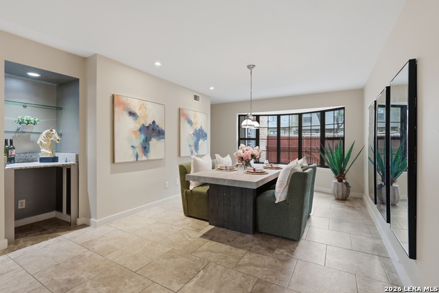 Image 6 of 31 For 7711 Callaghan  Apt 301