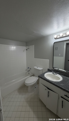 Image 12 of 16 For 158 De Chantle Road  127