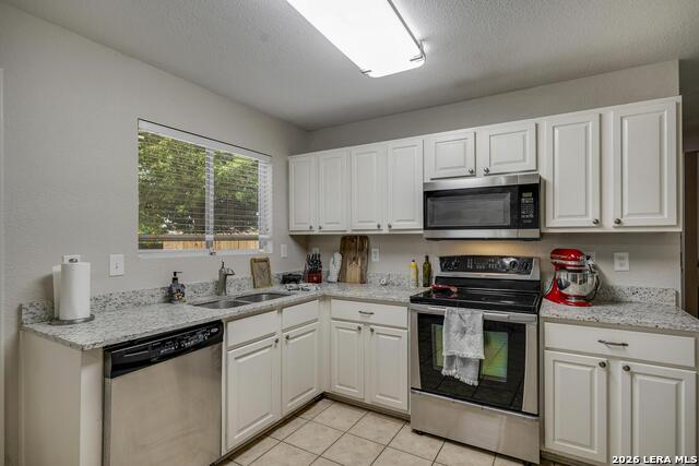 Image 3 of 20 For 8422 Parkdale