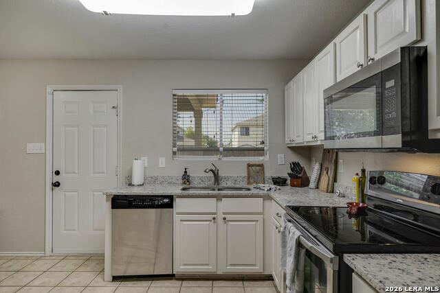 Image 4 of 20 For 8422 Parkdale