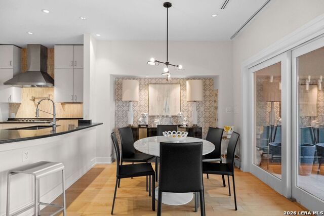 Image 10 of 31 For 215 Annie#b  B