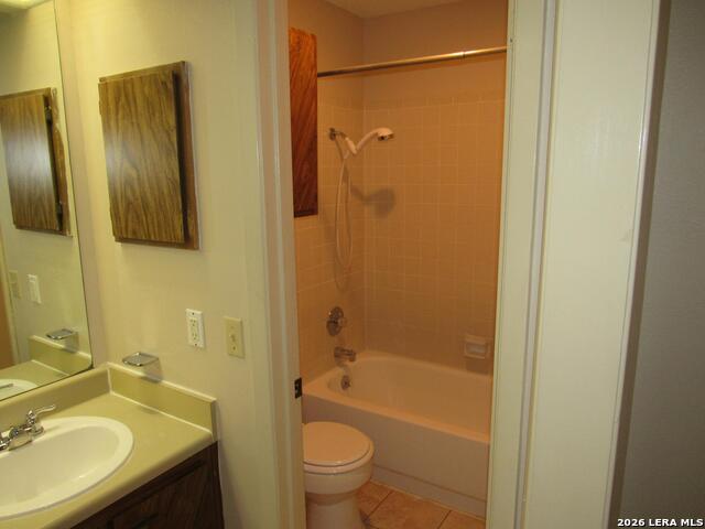 Image 14 of 14 For 3843 Barrington Unit 165q  165q