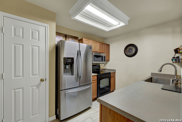 Image 7 of 18 For 9911 Carswell Peak