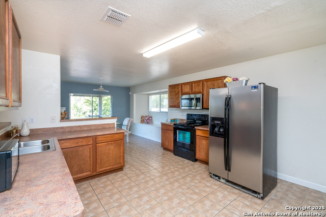 Image 27 of 51 For 13003 Southton