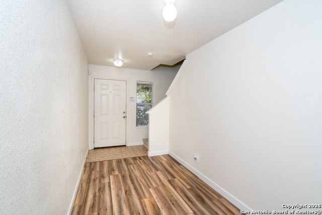 Image 8 of 51 For 13003 Southton