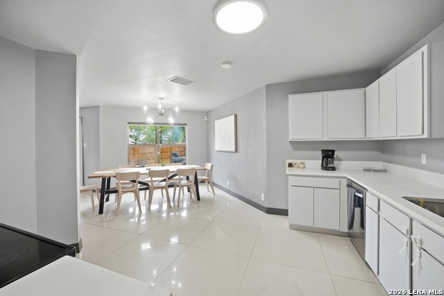 Image 13 of 24 For 13050 Cavern Park Dr