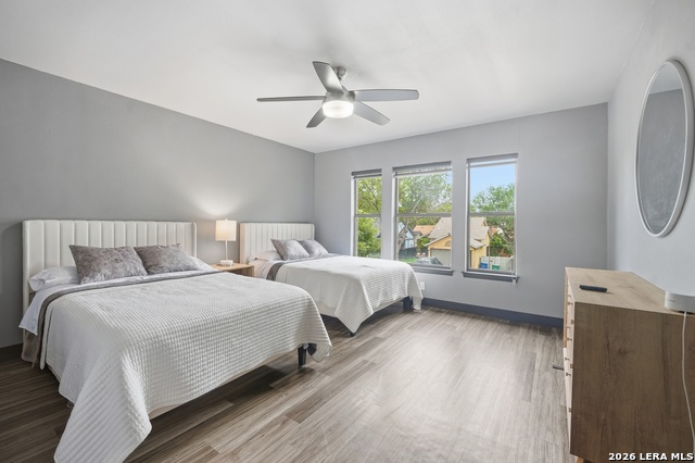 Image 22 of 24 For 13050 Cavern Park Dr