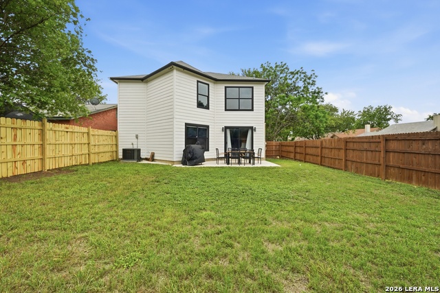 Image 23 of 24 For 13050 Cavern Park Dr