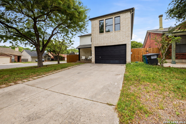 Image 3 of 24 For 13050 Cavern Park Dr