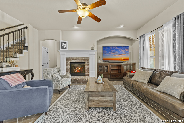 Image 11 of 50 For 113 Canyon Cir