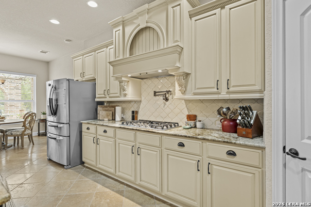 Image 14 of 50 For 113 Canyon Cir