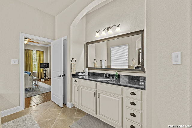 Image 24 of 50 For 113 Canyon Cir