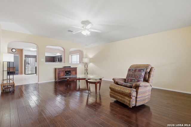 Listing photo id 12 for 2414 Dove Crossing Dr