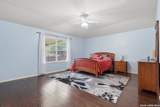 Listing photo id 15 for 2414 Dove Crossing Dr