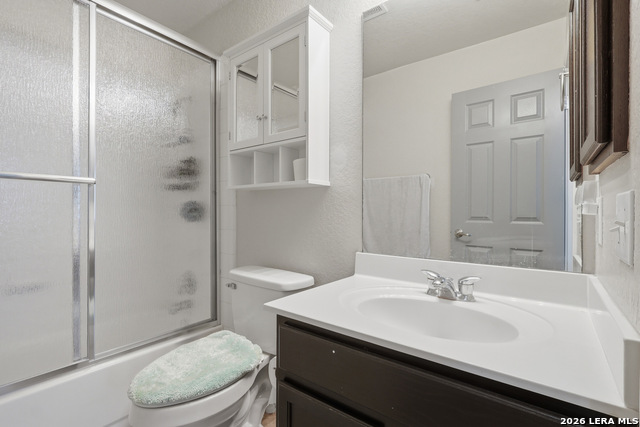 Listing photo id 23 for 2414 Dove Crossing Dr