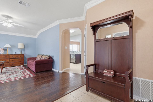 Listing photo id 1 for 2414 Dove Crossing Dr