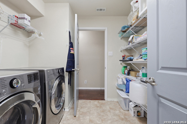 Listing photo id 28 for 2414 Dove Crossing Dr