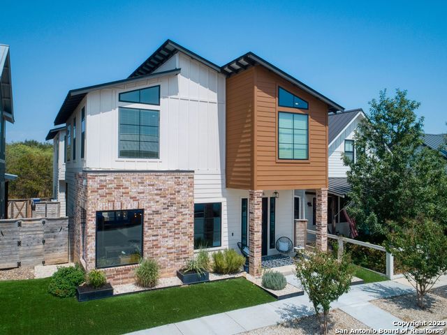 Details for 1136 Hauptstrasse, New Braunfels, TX 78130