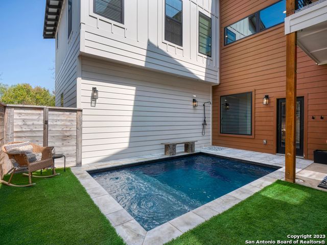 Image 2 of 39 For 1136 Hauptstrasse