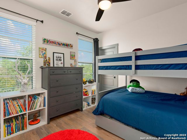 Image 21 of 39 For 1136 Hauptstrasse