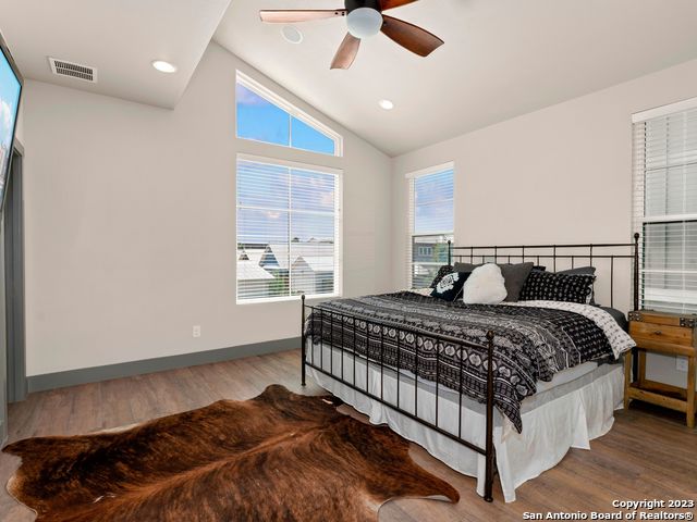 Image 26 of 39 For 1136 Hauptstrasse