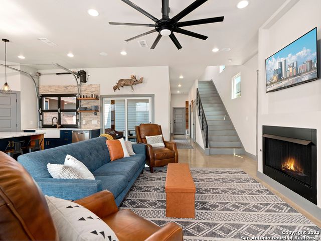 Image 8 of 39 For 1136 Hauptstrasse