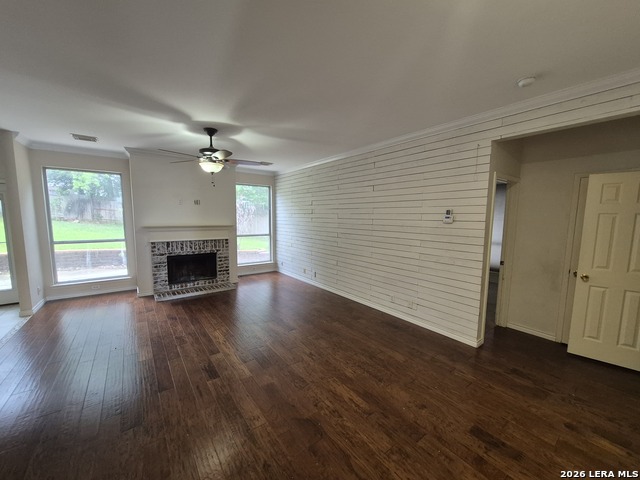 Image 5 of 22 For 712 Moss Wood