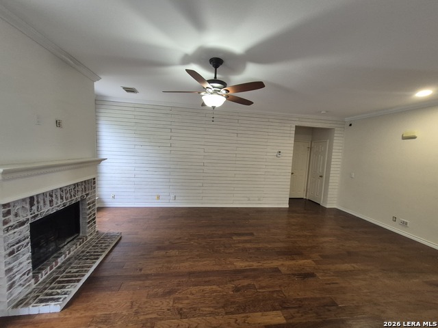 Image 7 of 22 For 712 Moss Wood