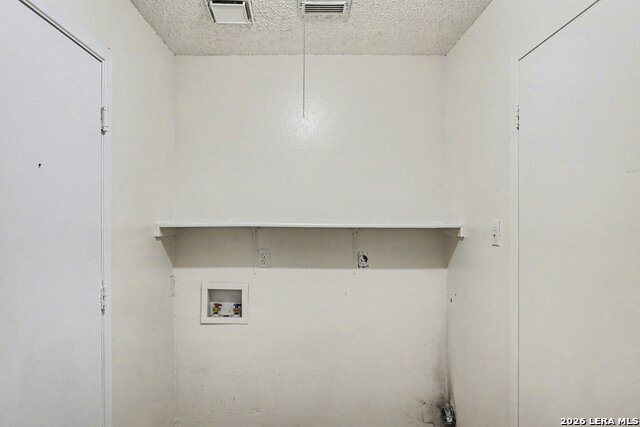 Image 23 of 27 For 10215 Arbor Blf