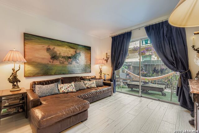 Image 8 of 15 For 7711 Broadway  C 1