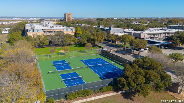 Image 10 of 13 For 7707 Broadway  19a