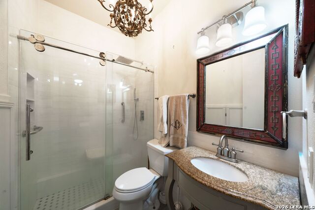 Image 8 of 13 For 7707 Broadway  19a