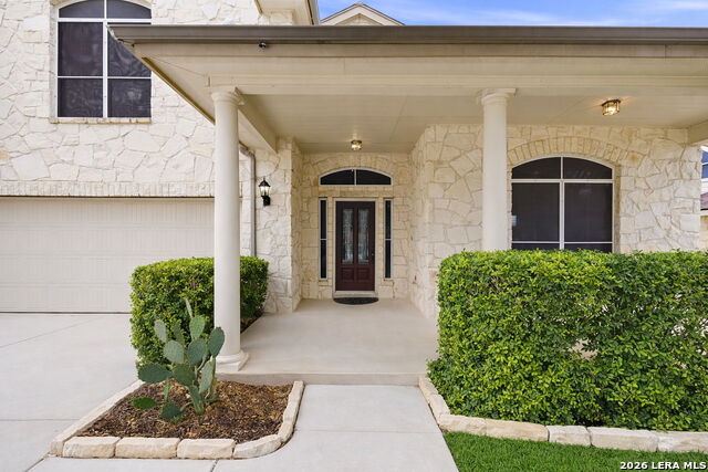 Listing photo id 1 for 918 Armour Dr