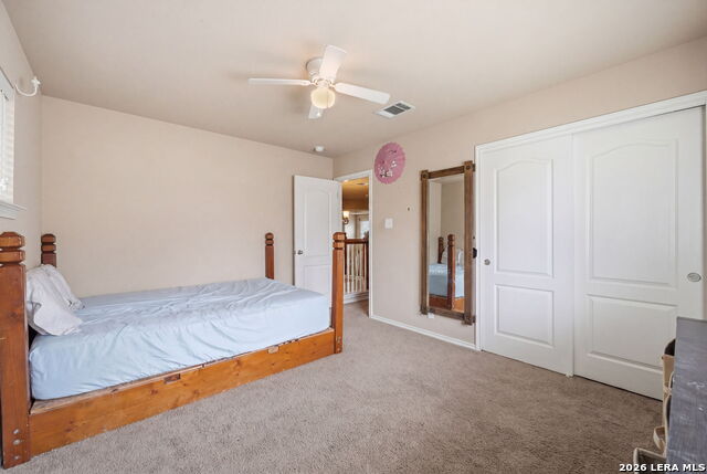 Listing photo id 29 for 918 Armour Dr