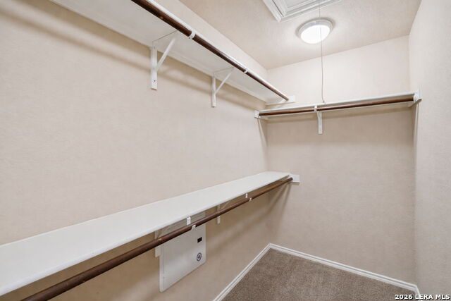 Listing photo id 32 for 918 Armour Dr